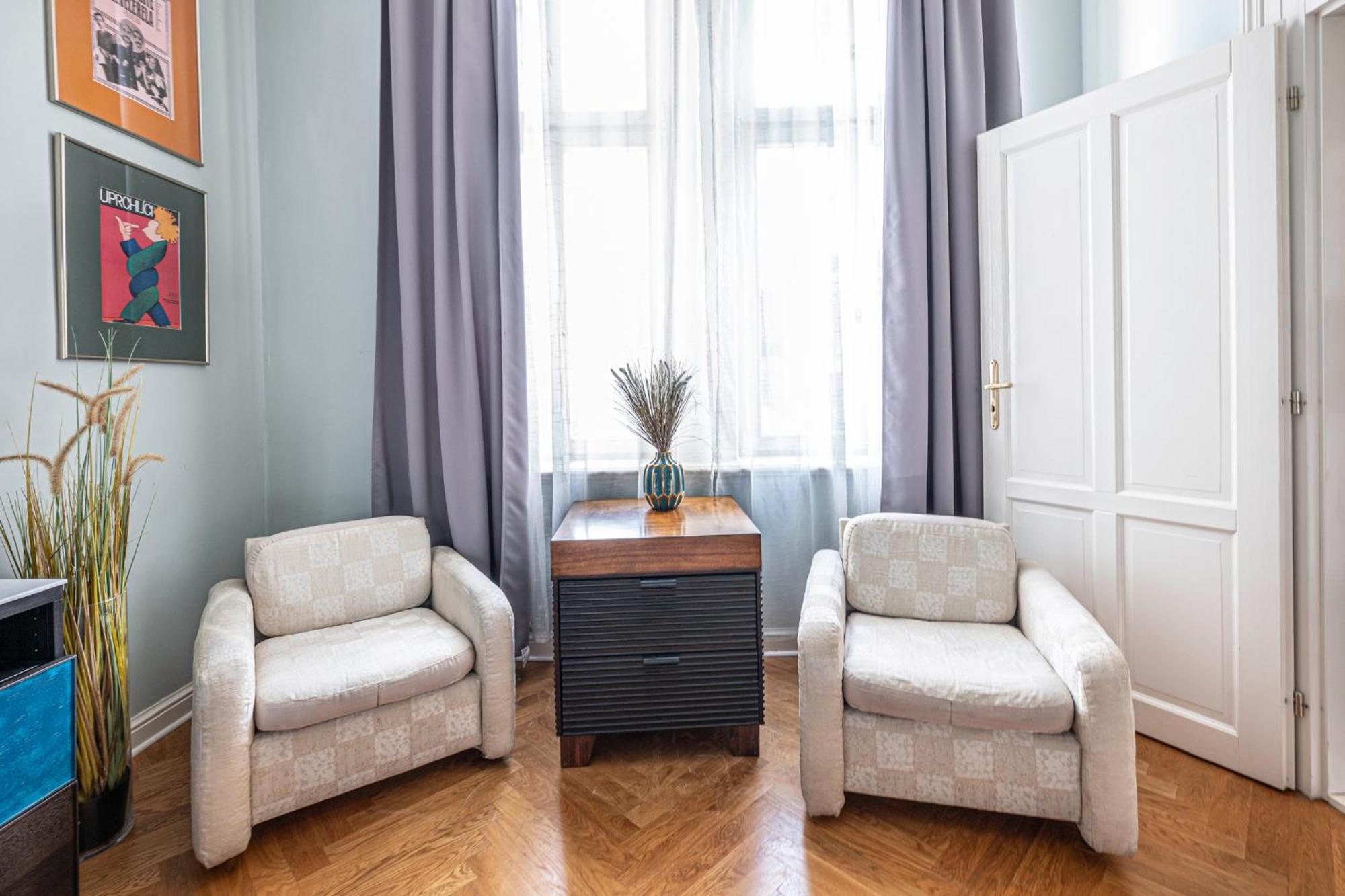 Apartmán Homey In Lesser Town By Days *